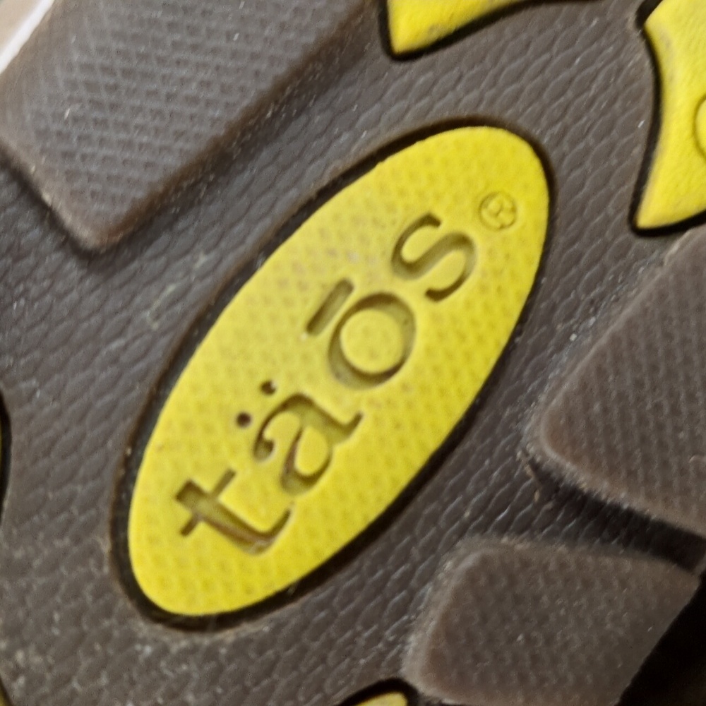 Taos Footwear Gray and Olive Athletic Shoes - Picture 10 of 13